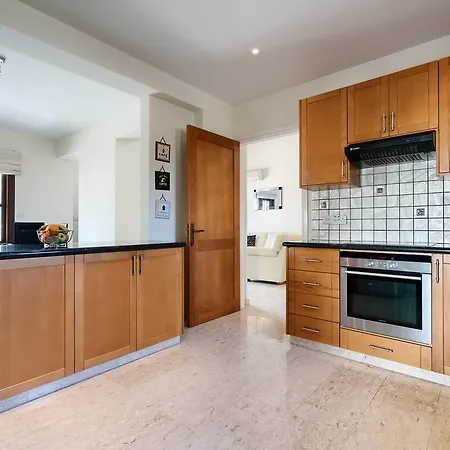 וילה 3 Bedroom Anassa With Private Pool And Gardens, Aphrodite Hills *