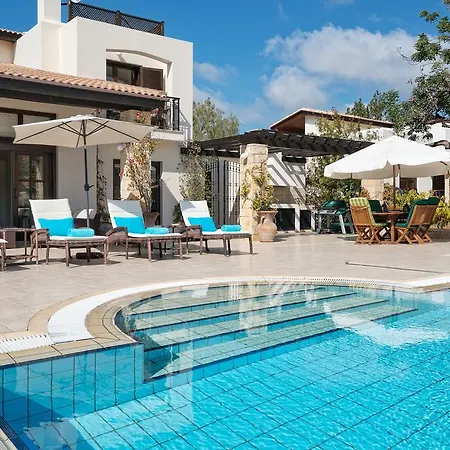 וילה 3 Bedroom Anassa With Private Pool And Gardens, Aphrodite Hills