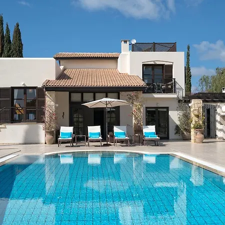 וילה 3 Bedroom Anassa With Private Pool And Gardens, Aphrodite Hills *